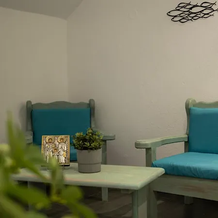 Papazoglou Otel Néos Pírgos